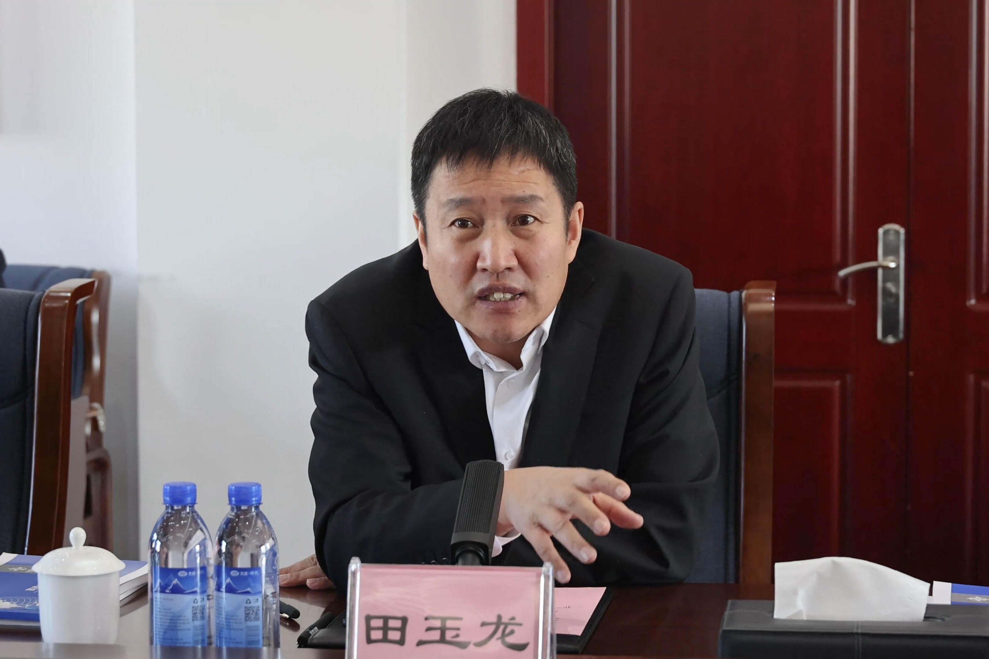 公司与黑龙江省投资控股有限公司开展洽谈交流(图3)
