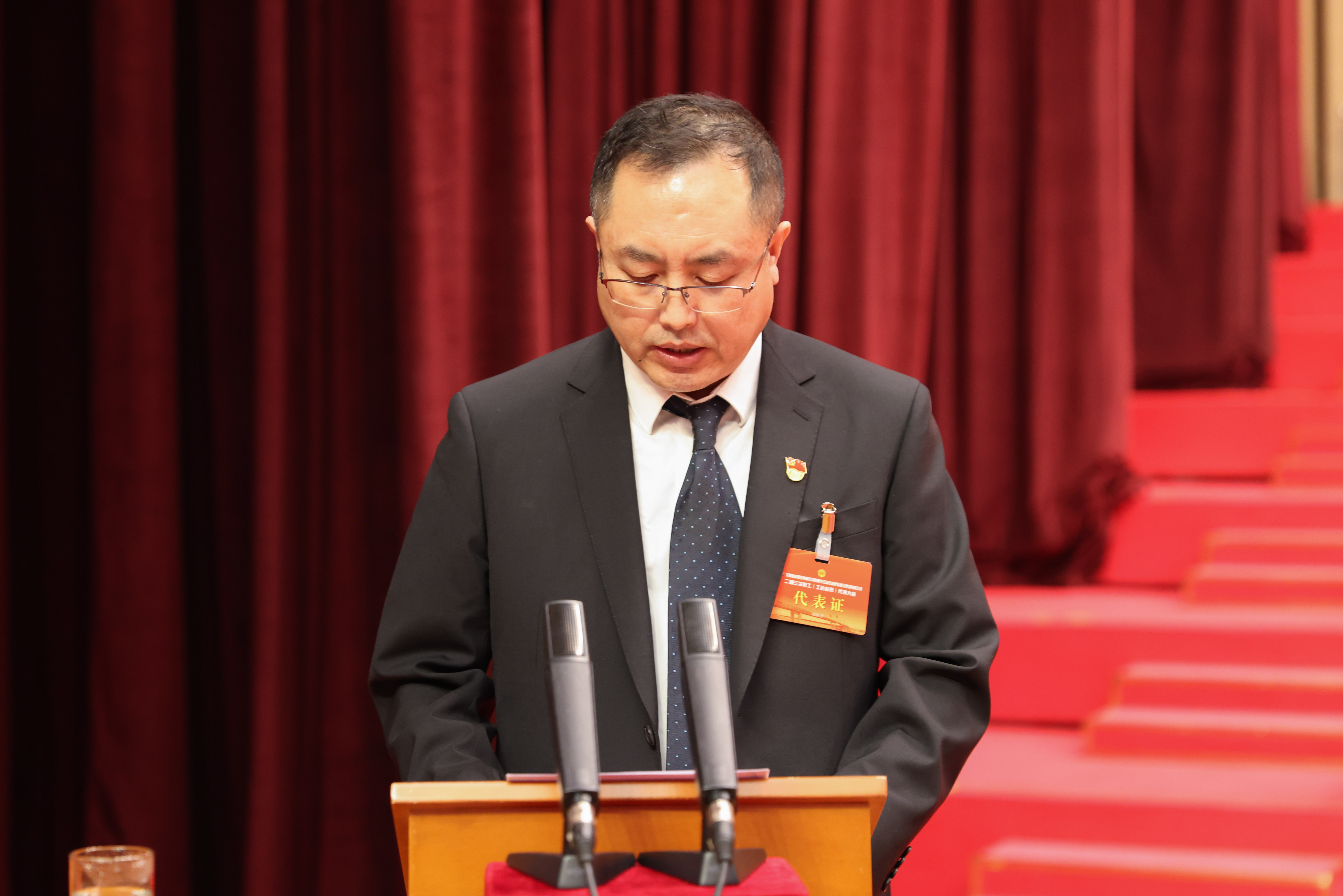 龙建股份暨路桥集团二届三次职工（工会会员）代表大会胜利召开！(图4)