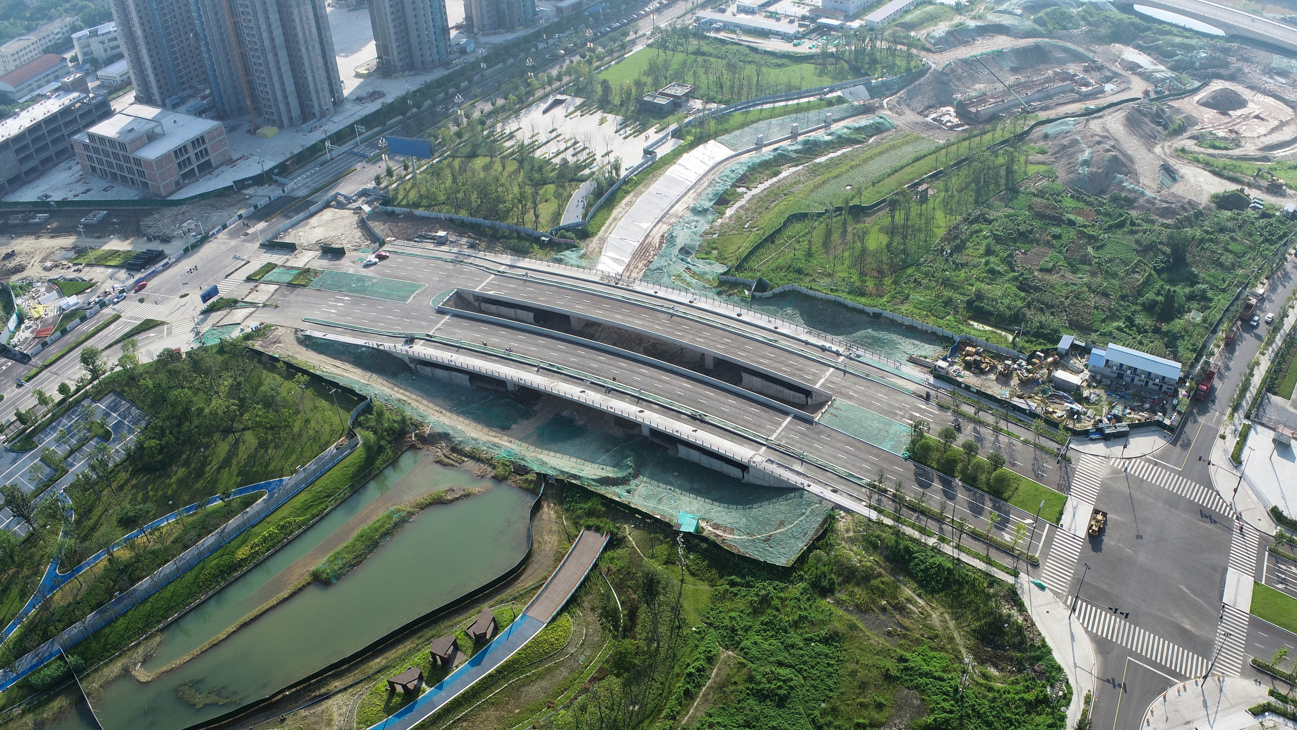 百日攻坚大会战 | 公司西南分公司工程项目建设正酣(图7)